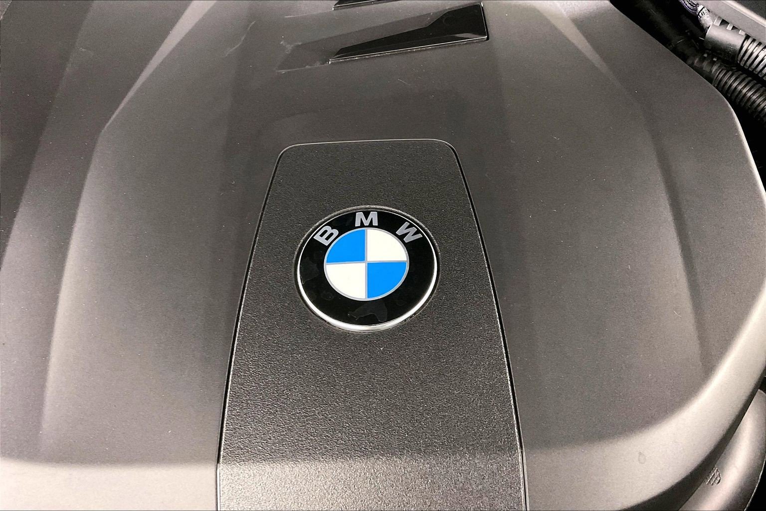 Certified 2025 BMW 550e xDrive w/ Premium Package AWD/4WD image 37