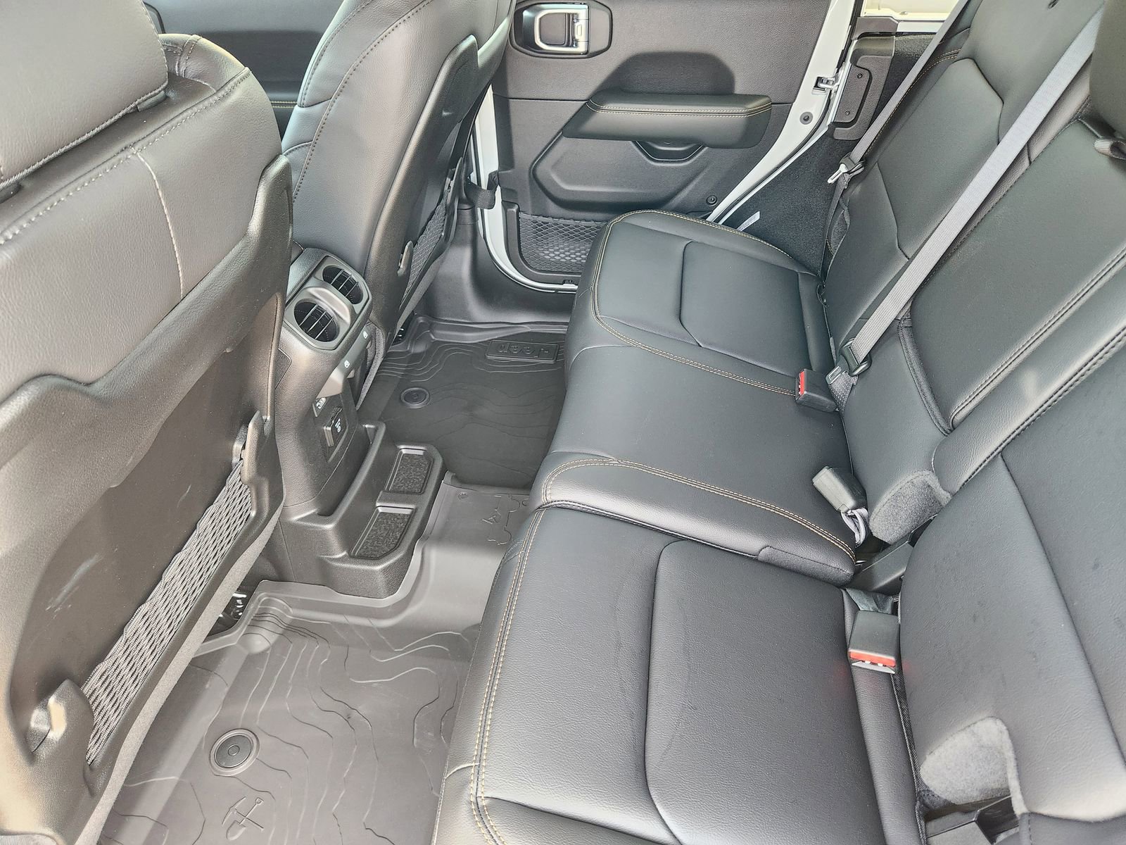 New 2026 Jeep Wrangler Unlimited Sahara image 40