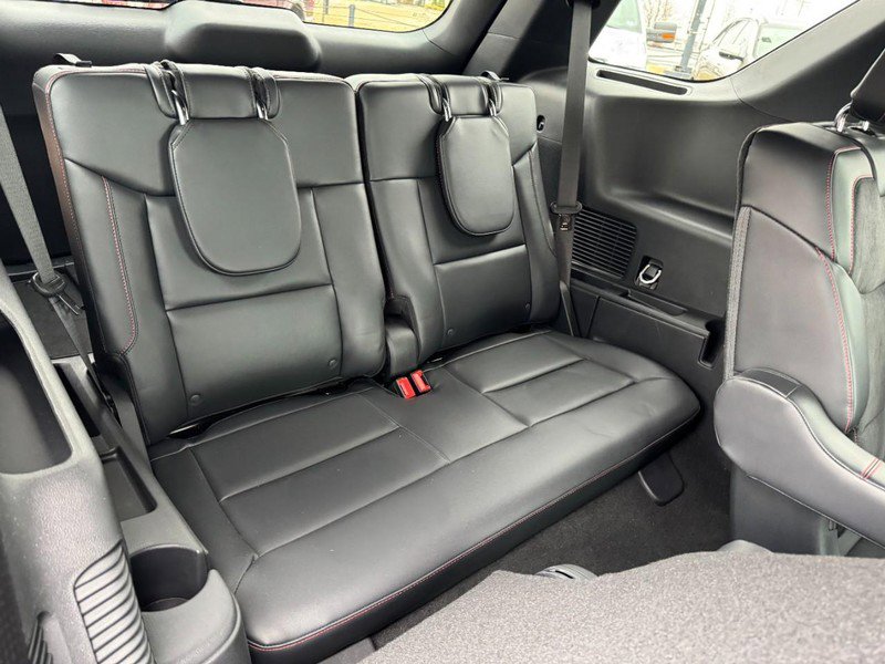 Used 2025 Ford Explorer ST image 14