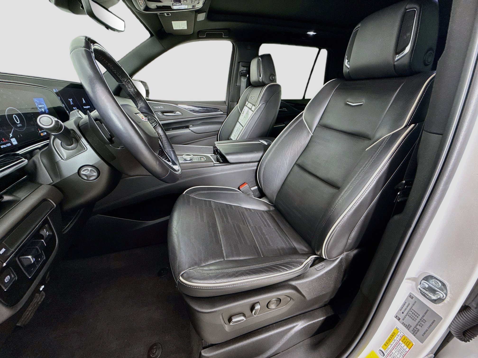 Used 2022 Cadillac Escalade Sport RWD image 23