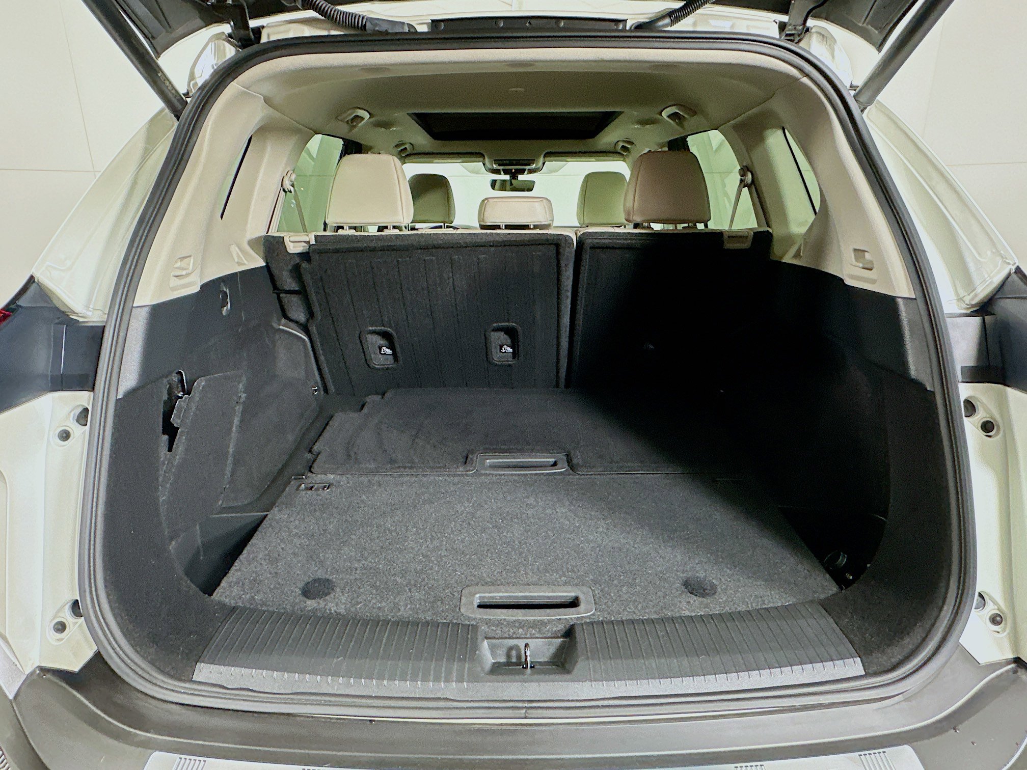 Used 2023 Nissan Rogue SL w/ SL Premium Package image 28