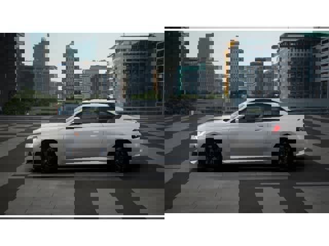 Used 2025 BMW 230i Coupe w/ M Sport Package image 4