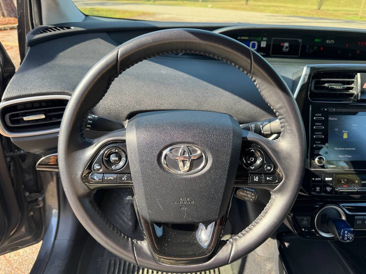 Used 2021 Toyota Prius Prime LE image 24