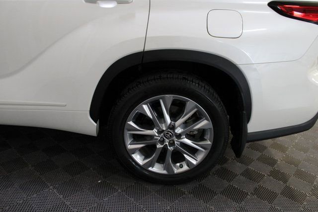 Used 2020 Toyota Highlander Limited image 10