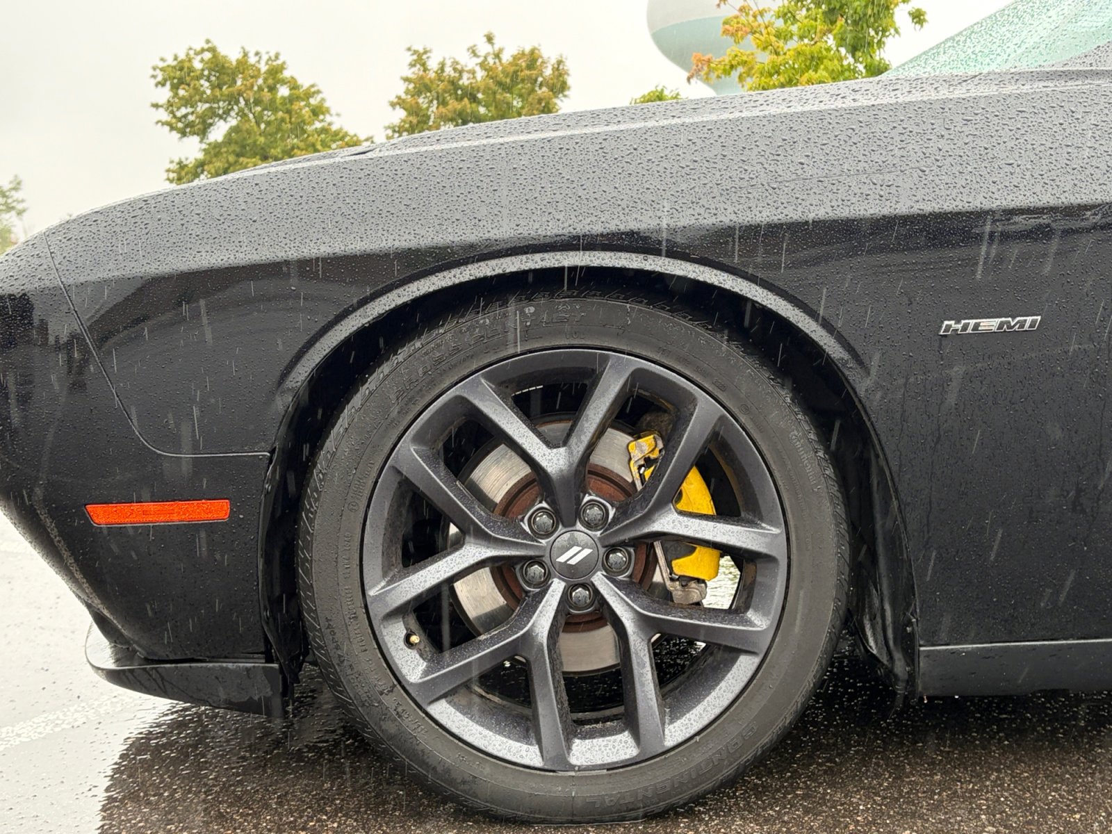 Used 2018 Dodge Challenger R/T RWD image 11