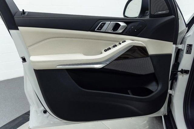 New 2026 BMW X5 xDrive40i w/ Climate Comfort Package image 15