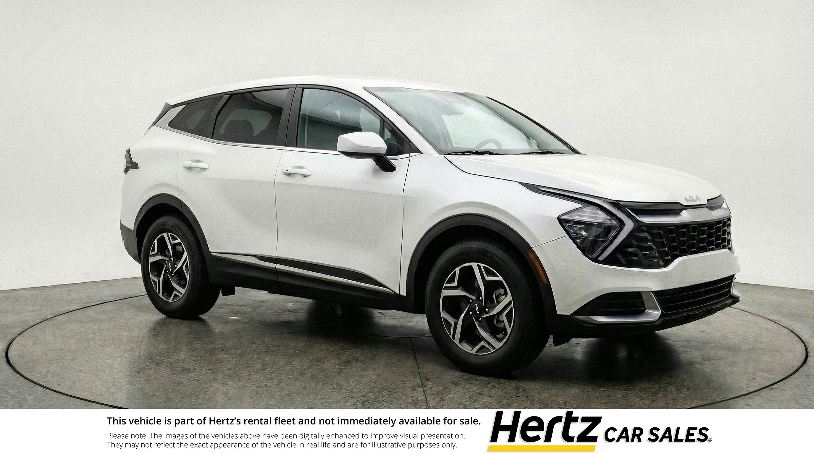 Used 2025 Kia Sportage LX FWD image 1