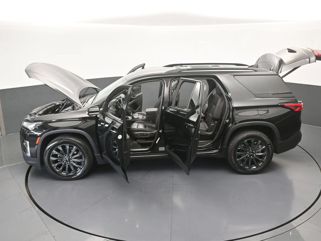 Used 2023 Chevrolet Traverse RS FWD image 77
