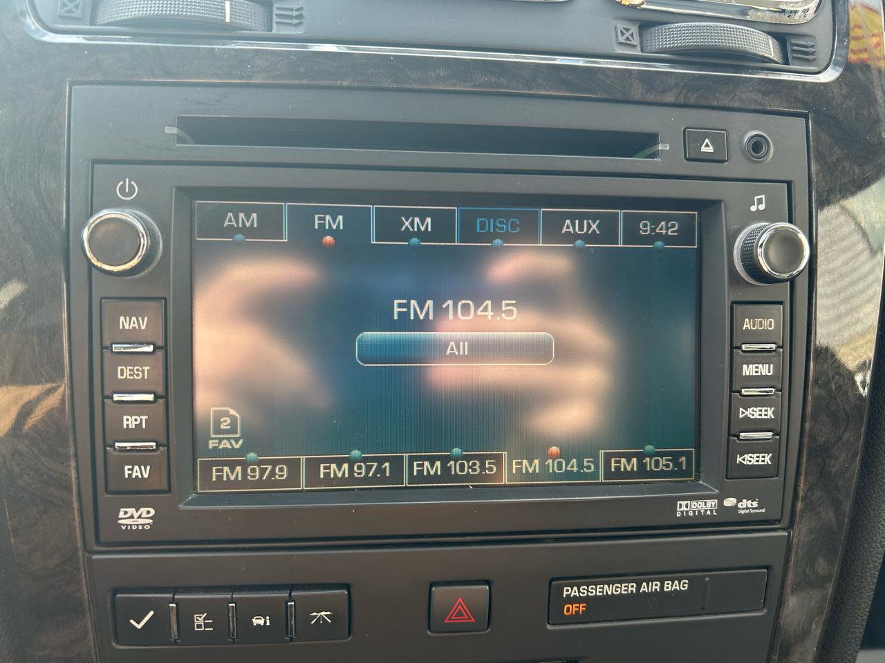 Used 2011 GMC Acadia Denali image 26