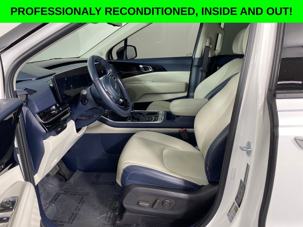 Used 2025 Kia Carnival SX Prestige image 7