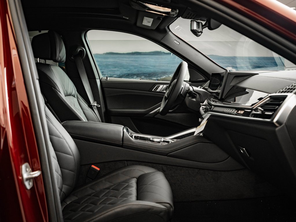 New 2026 BMW X6 xDrive40i w/ Climate Comfort Package image 27