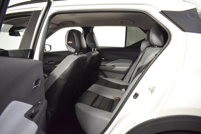 Used 2021 Nissan Kicks SR w/ SR Premium Package FWD image 29