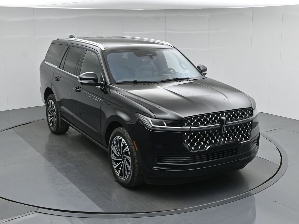 Used 2025 Lincoln Navigator Black Label image 40
