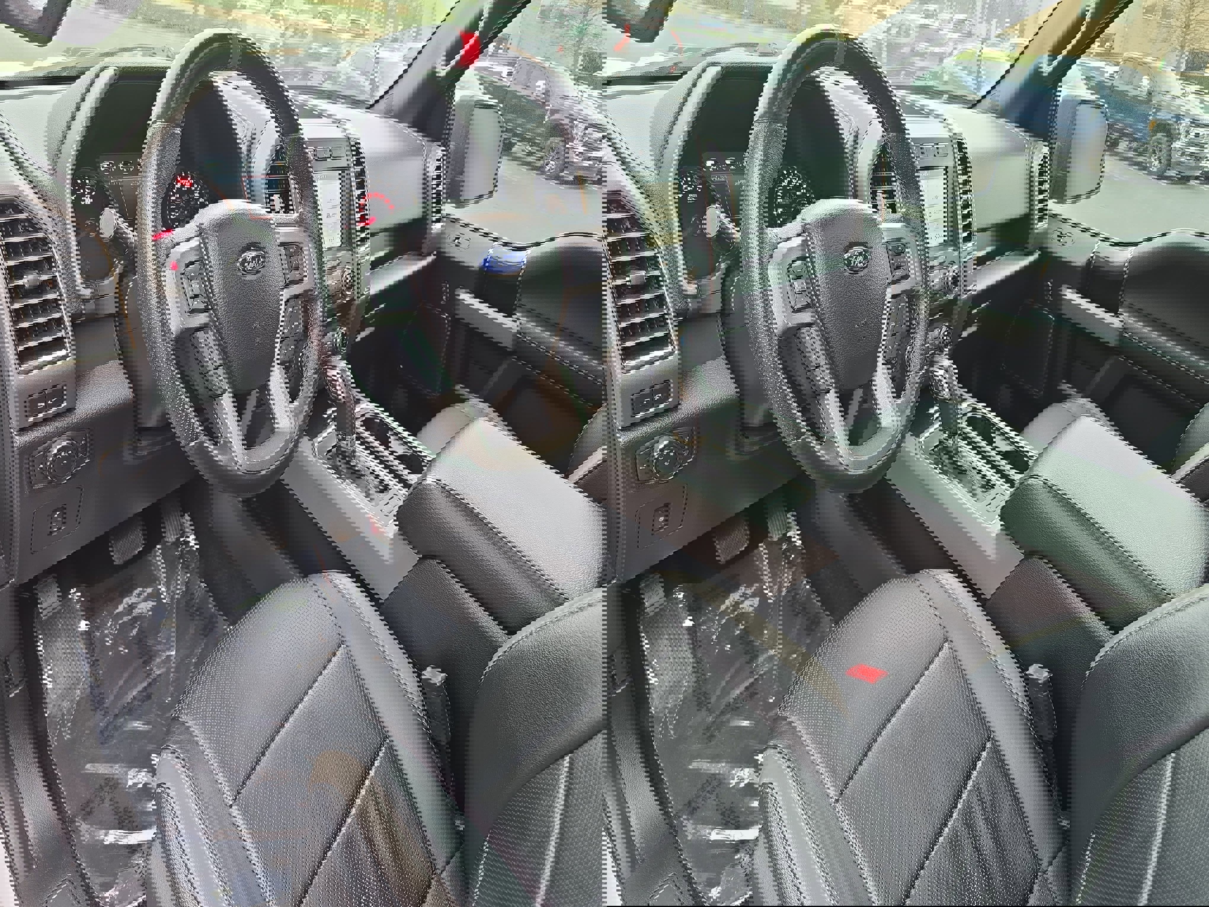 Used 2018 Ford F150 Raptor w/ Equipment Group 802A Luxury image 15