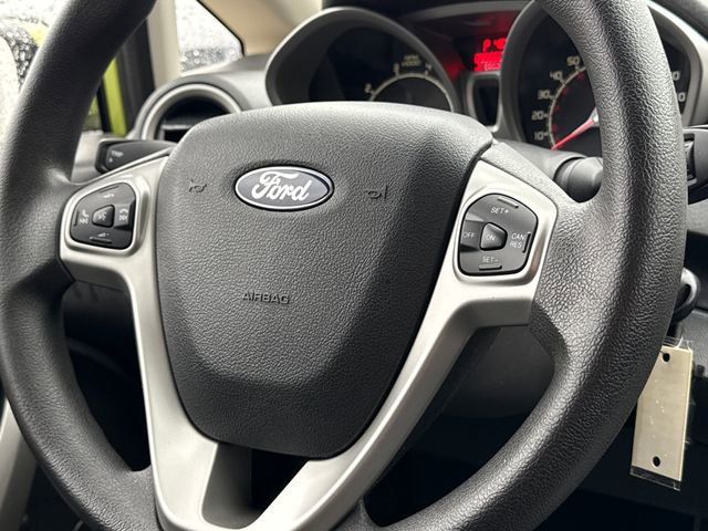 Used 2013 Ford Fiesta SE image 14