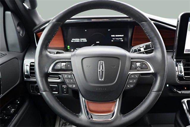 Used 2021 Lincoln Navigator Reserve image 28
