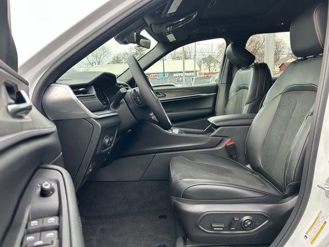 New 2026 Jeep Grand Cherokee Laredo image 30