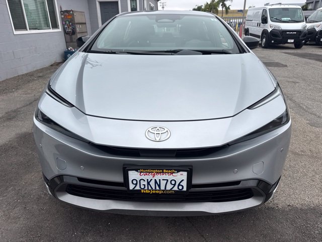 Used 2023 Toyota Prius XLE FWD image 2