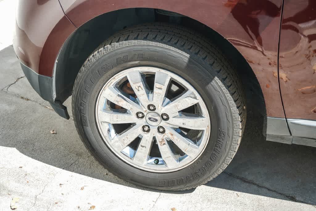 Used 2010 Ford Edge SEL FWD image 11
