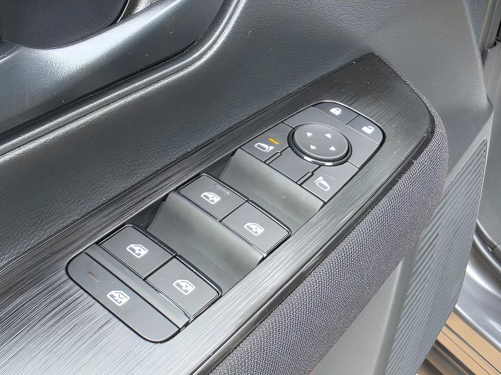 New 2026 Nissan Kicks S image 13