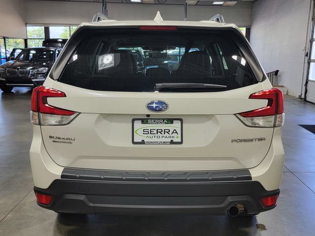 Used 2023 Subaru Forester Limited AWD/4WD image 6
