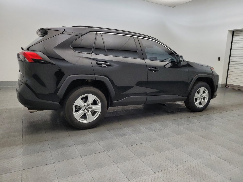 Used 2021 Toyota RAV4 XLE w/ Convenience Package image 10