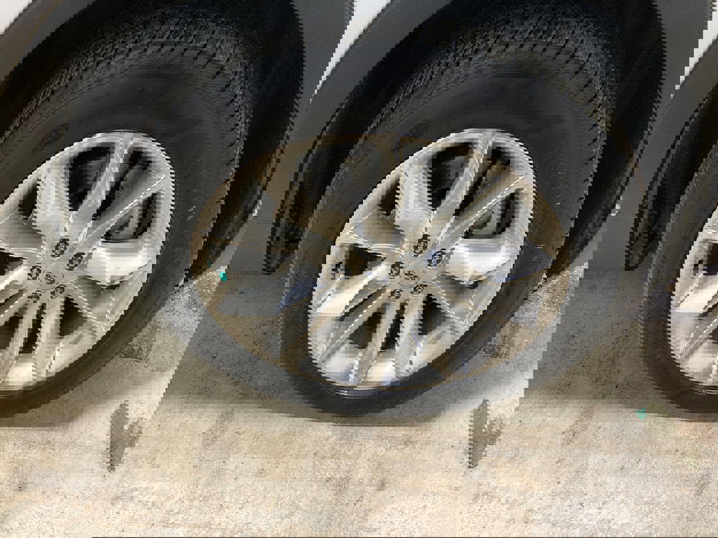 Used 2015 Ford Explorer XLT w/ Equipment Group 202B image 12