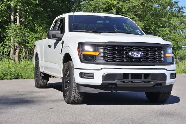 Used 2025 Ford F150 STX AWD/4WD image 4