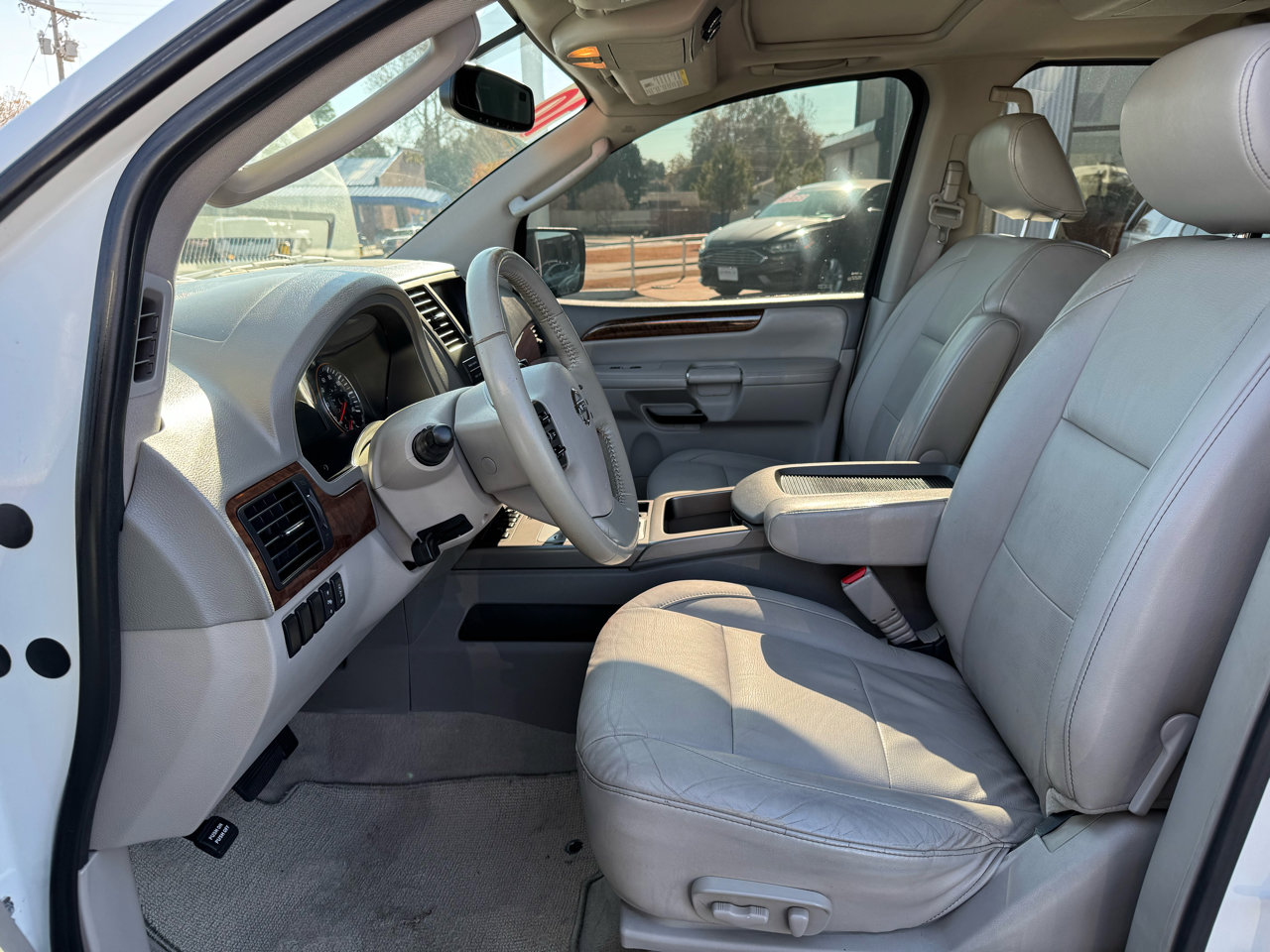 Used 2010 Nissan Armada Titanium w/ DVD Entertainment Pkg image 16