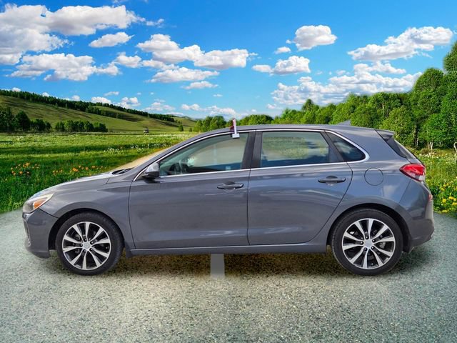 Used 2018 Hyundai Elantra GT FWD image 3