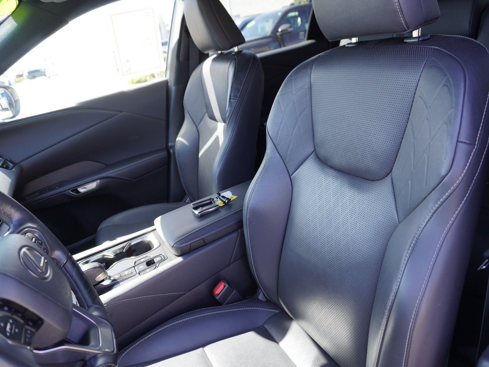 Used 2024 Lexus RX 350 Premium Plus w/ Cold Area Package FWD image 29