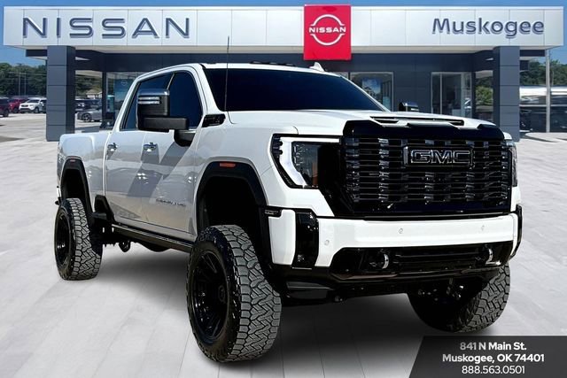 Used 2025 GMC Sierra 2500 Denali Ultimate image 1