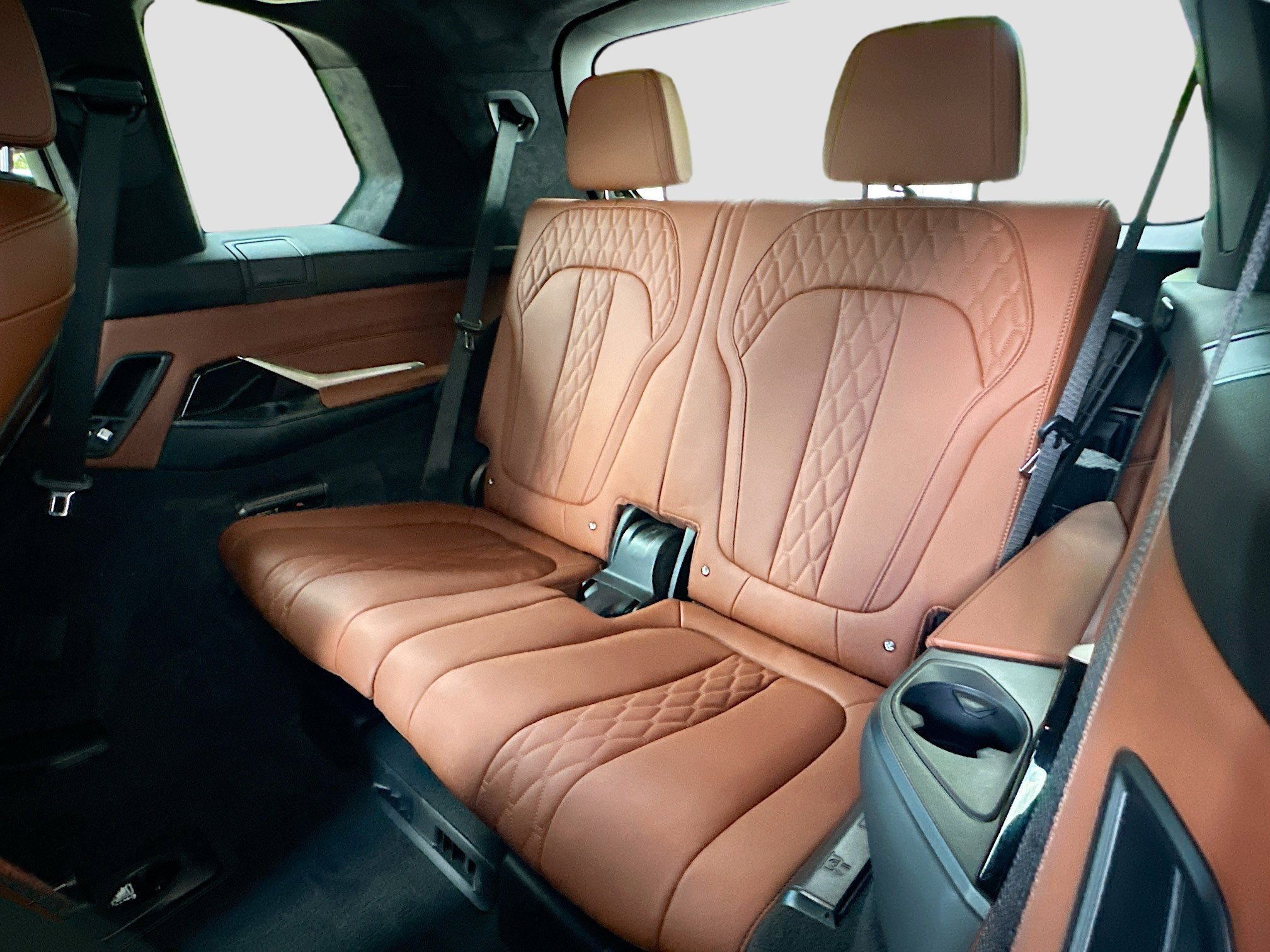 Certified 2024 BMW X7 xDrive40i w/ Executive Package image 29