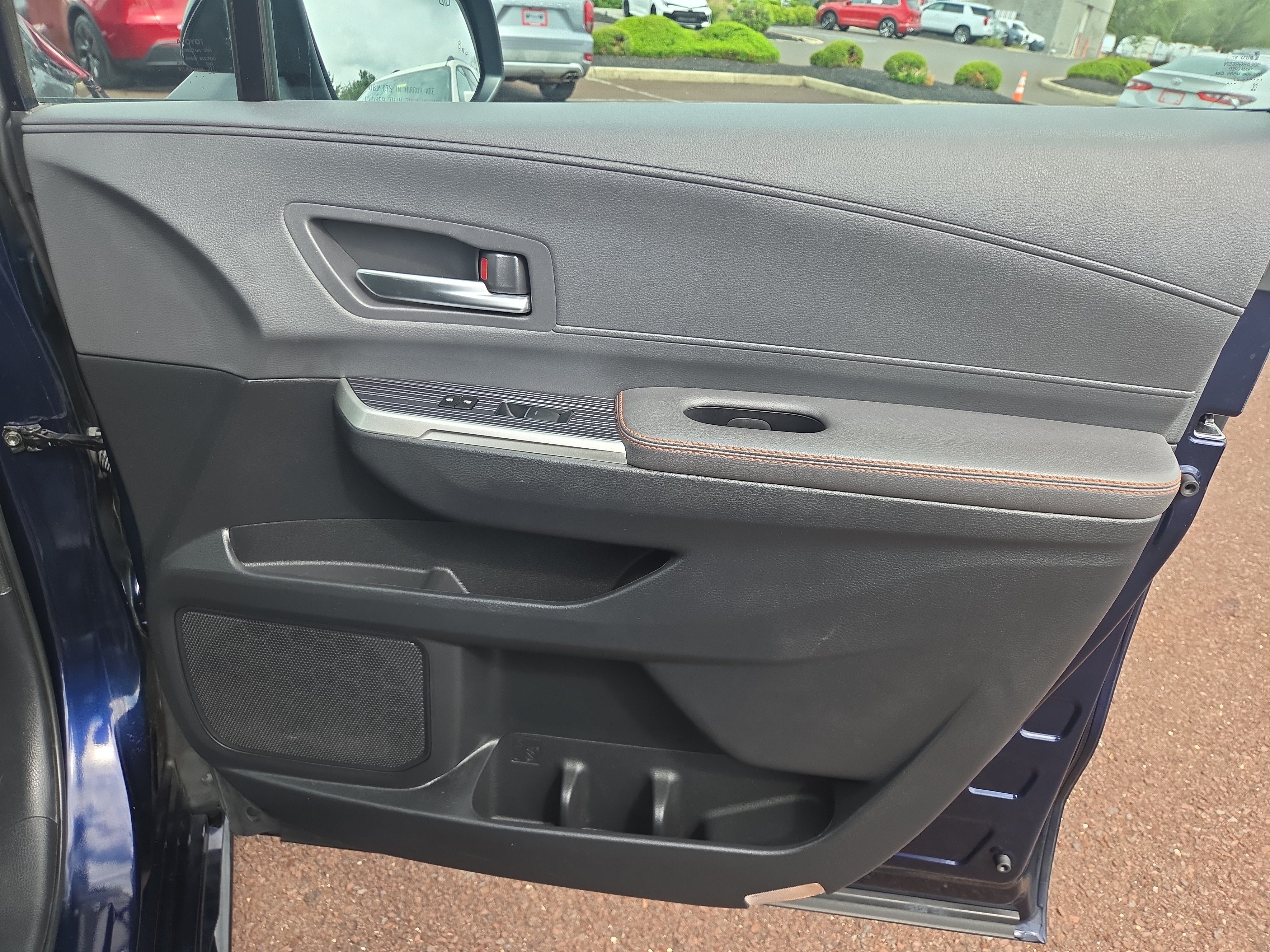 Certified 2023 Toyota Sienna XSE w/ XSE Plus Package AWD/4WD image 17