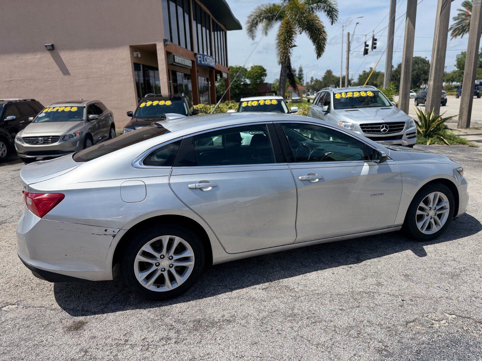 Used 2016 Chevrolet Malibu LT FWD image 6