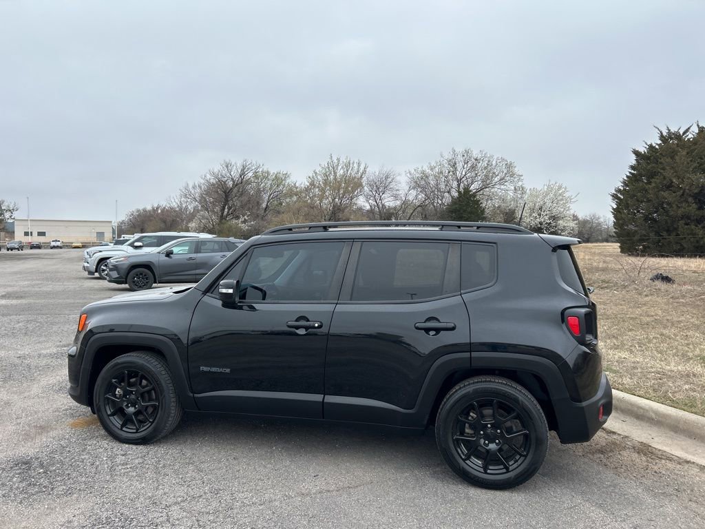 Used 2020 Jeep Renegade Altitude image 9