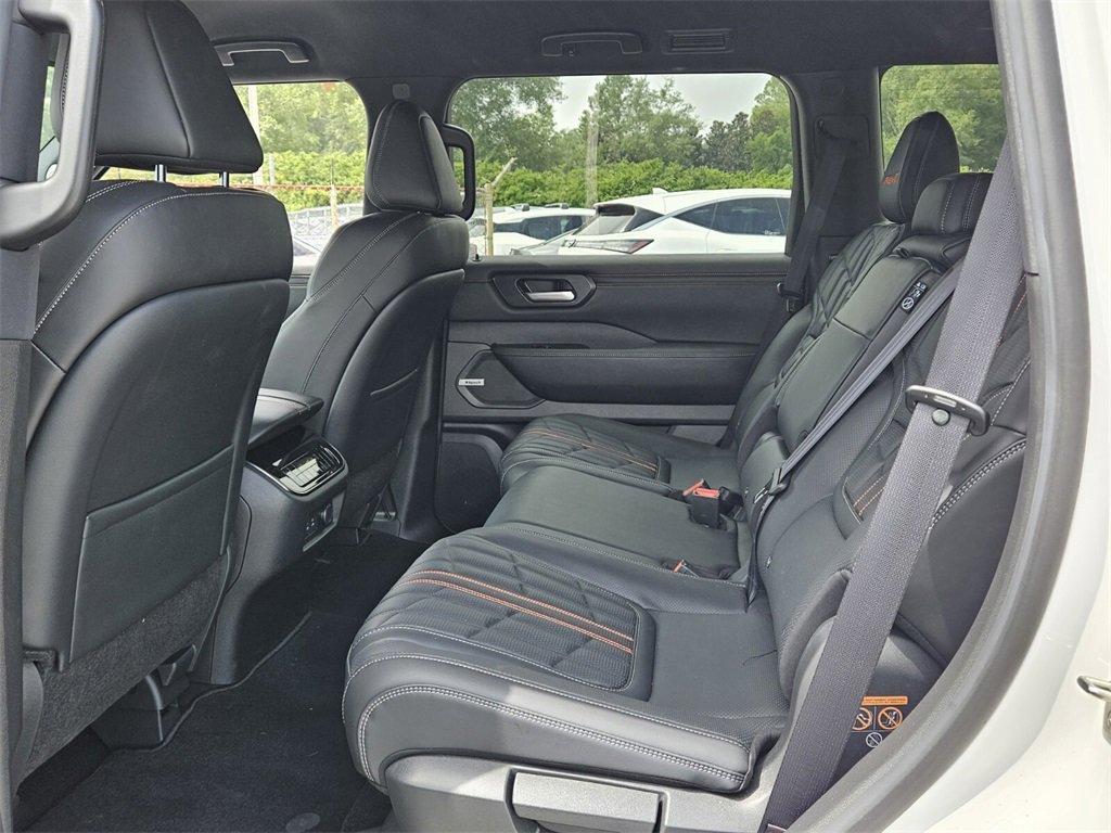 New 2025 Nissan Armada PRO-4X image 4