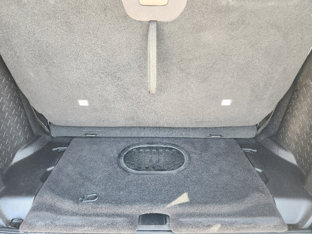 Used 2015 Jeep Wrangler Rubicon w/ Power Convenience Group image 30