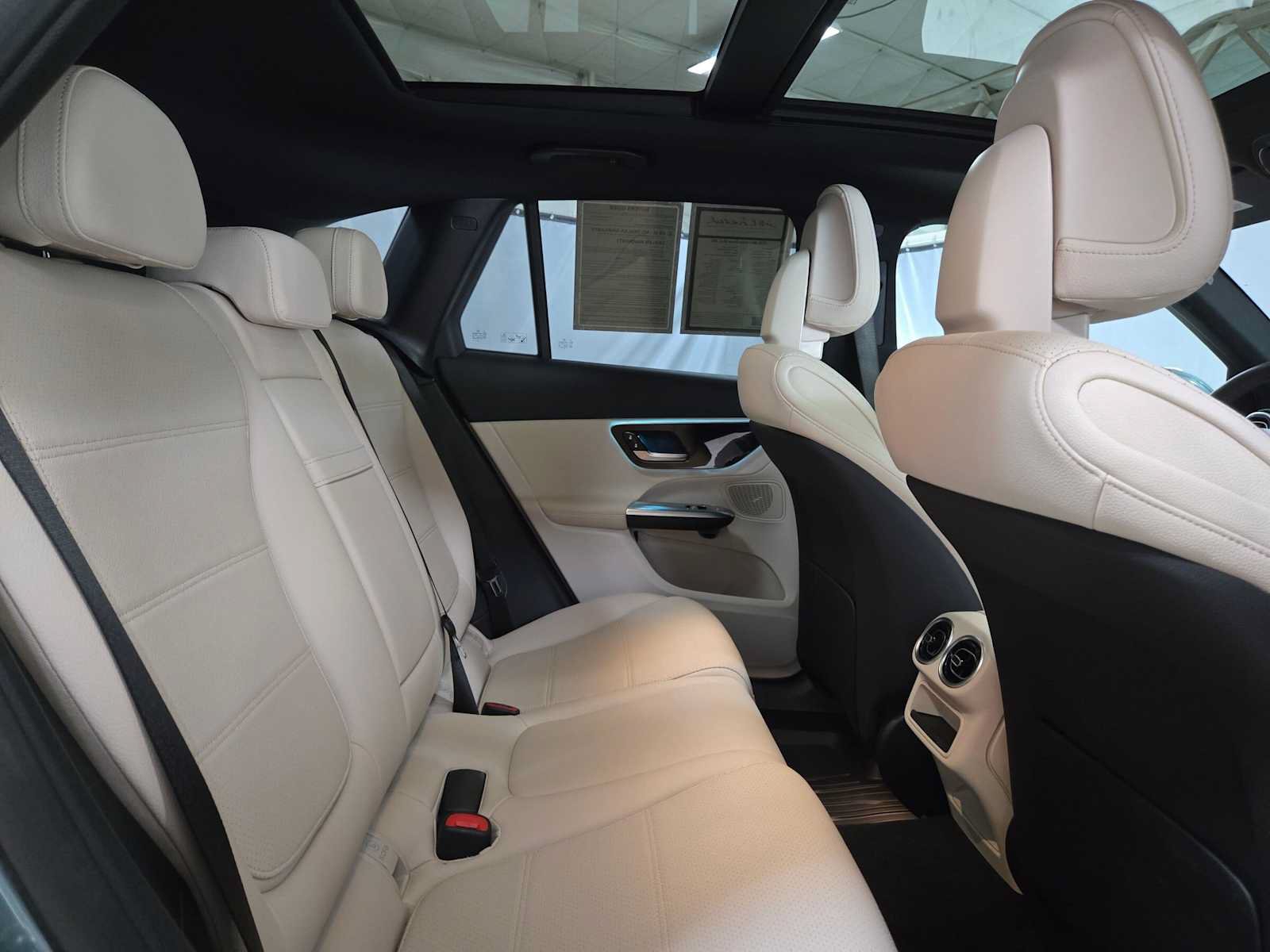 Certified 2026 Mercedes-Benz GLC 300 4MATIC image 12