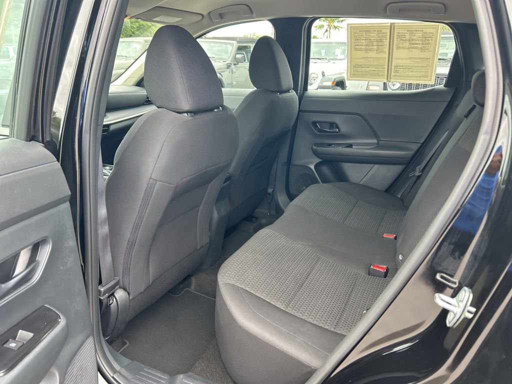 Used 2025 Nissan Kicks S image 29