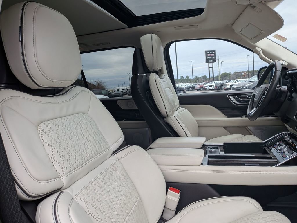 Used 2023 Lincoln Navigator L Black Label image 27