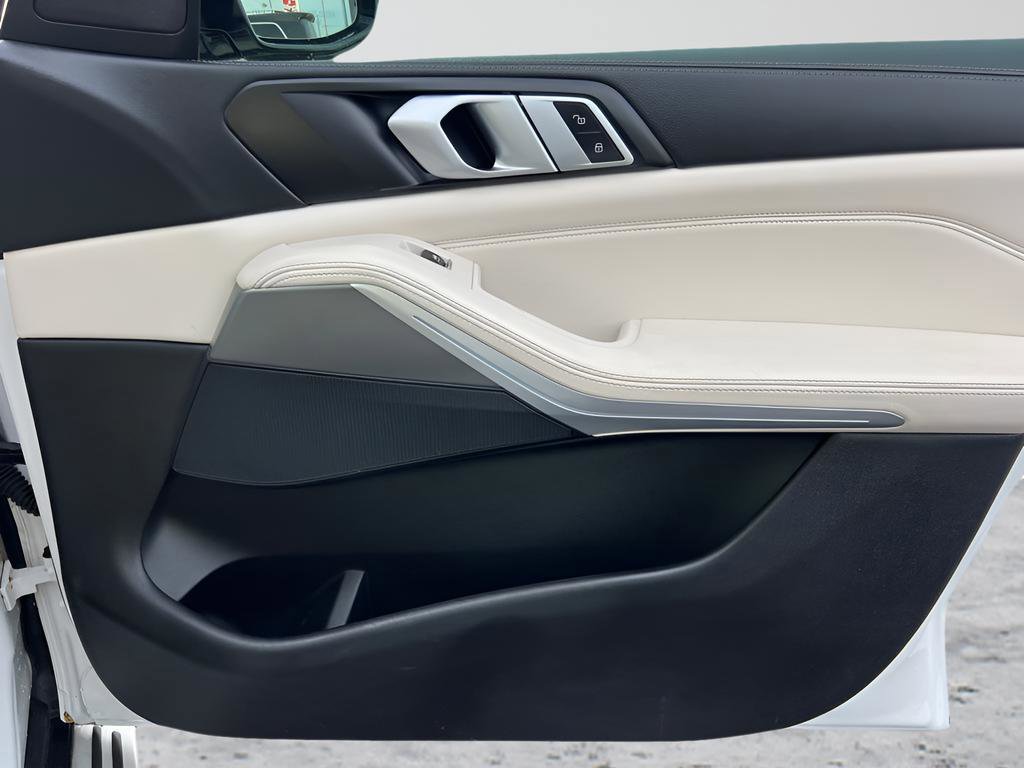 Used 2019 BMW X5 xDrive40i w/ Convenience Package image 34