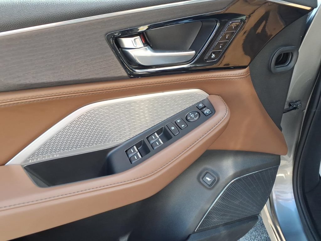 Used 2022 Acura MDX w/ Advance Package AWD/4WD image 12