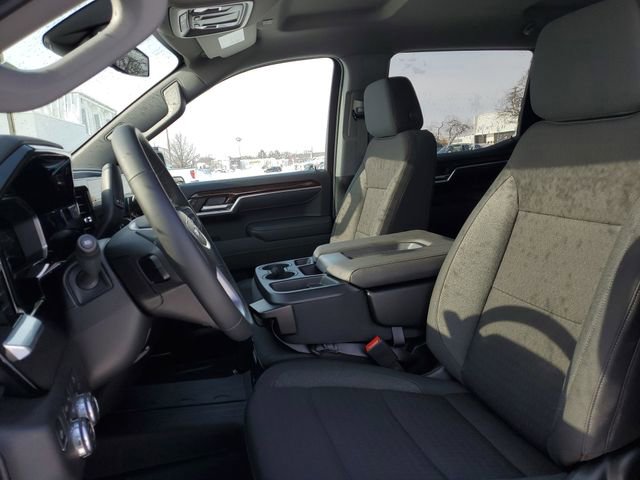 New 2026 GMC Sierra 1500 SLE image 5