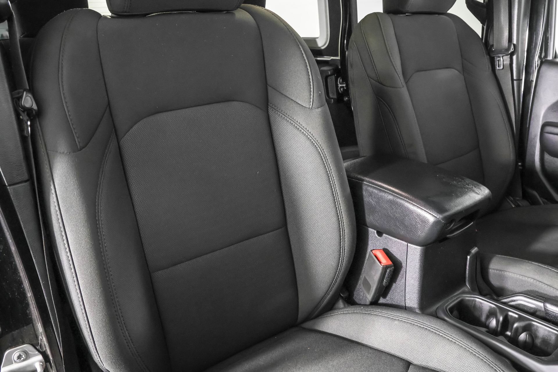 Used 2021 Jeep Wrangler Unlimited Sport image 47