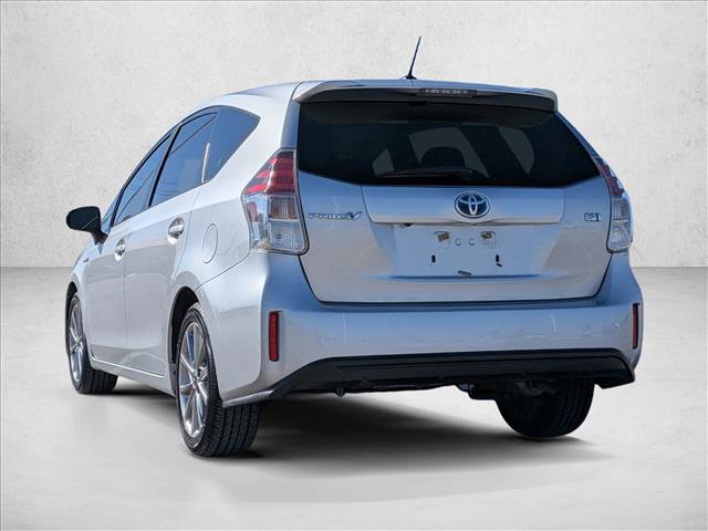 Used 2017 Toyota Prius V Five image 6