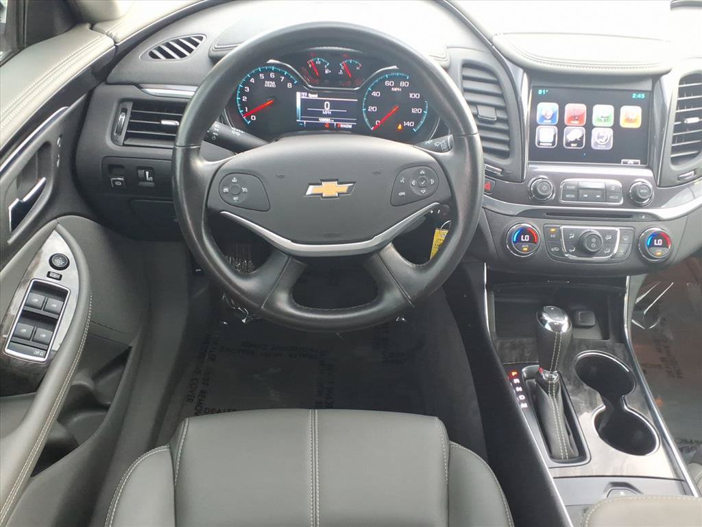 Used 2015 Chevrolet Impala LT FWD image 3