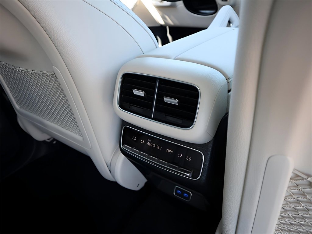 New 2026 Mercedes-Benz GLE 450 4MATIC image 16