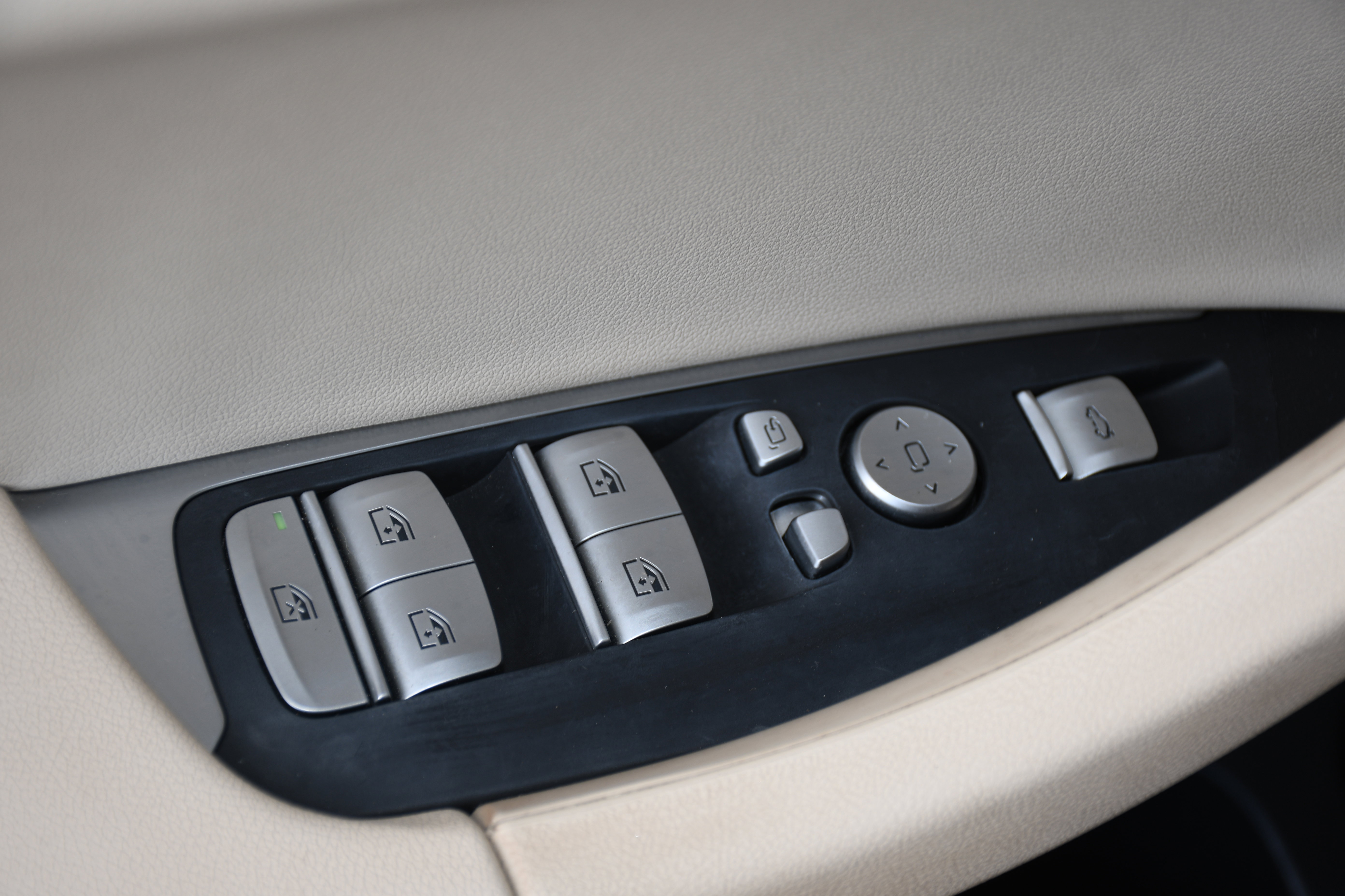 Used 2020 BMW X3 sDrive30i w/ Premium Package image 11