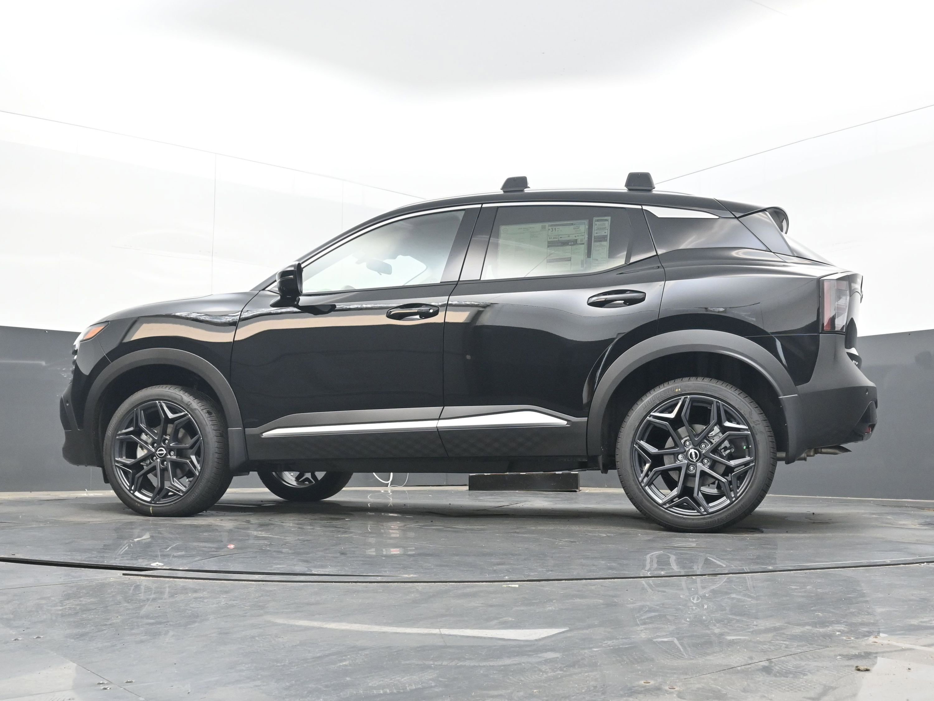 New 2026 Nissan Kicks SR image 24